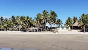 Am Strand, Liegestühle