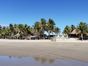 On the beach, sun loungers - #4 Bungalow La Perla (Playa Azul)