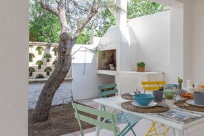 Outdoor dining - Villetta Rachele | Punta Prosciutto beach, a/c (Porto Cesareo)