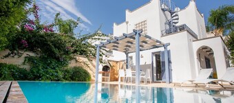 Villino Smeraldo | private pool, garden, free wifi