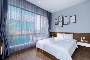 Premier Villa | 8 bedrooms, in-room safe, desk, laptop workspace - Tran Duy Sunrise Villa (Ho Chi Minh City)