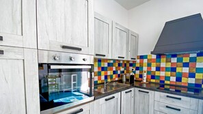 Kühlschrank, Ofen, Geschirrspüler