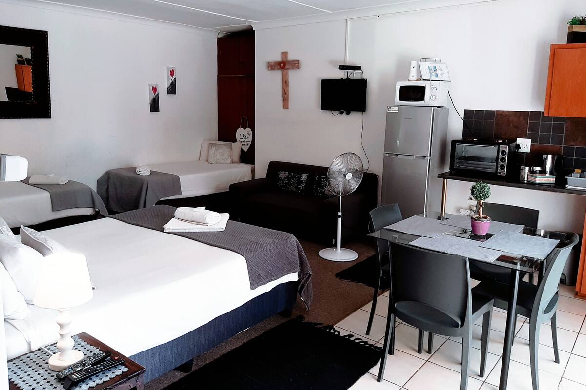 Suite exclusiva | Tabla de planchar con plancha y wifi gratis