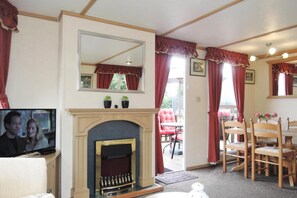 Smart TV - Mobile Home in Kolczewo near Baltic Beaches (Kolczewo)