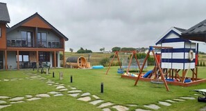 Children’s area - Holiday Home in Mielno near Beach & Lake (Mielenko)