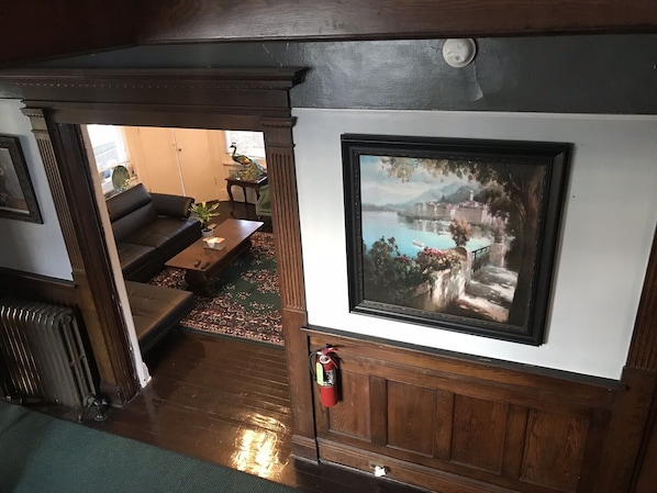 Interior - 5 Star Victorian Mansion Downtown Erie (Erie)