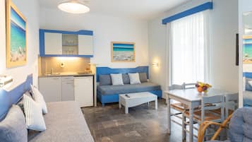 One Bedroom Apartment | Private kitchen