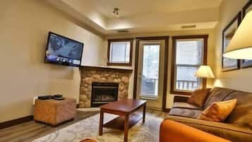 Televisor i llar de foc