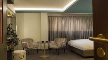 Premium bedding, minibar, in-room safe, soundproofing