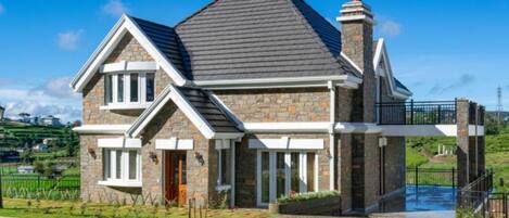 A szálláshely homlokzata