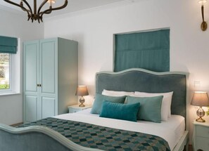 Premium bedding, individually decorated, individually furnished, desk - Stoney Croft Cottage (Nuwara Eliya)