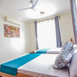 Bügeleisen/Bügelbrett, kostenloses WLAN, Bettwäsche