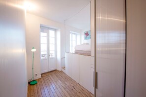 2 chambres, fer et planche à repasser, Wi-Fi gratuit, draps fournis