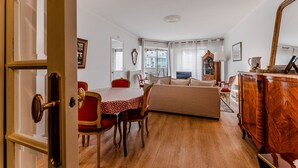 Unclassified image, 5 of 13, button - Spacious 2 bedrooms, Terrace, Parking, lift (Burdeos)
