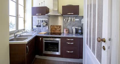 Historic center, air-conditioned with terrace