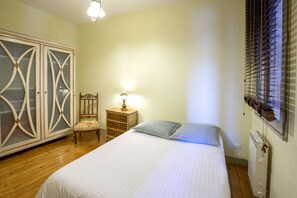 1 多间卧室、熨斗/熨衣板、免费 WiFi、床单