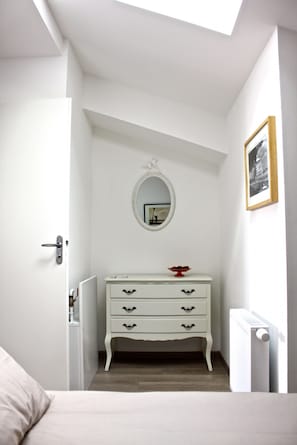 1 chambre, fer et planche Ă repasser, Wi-Fi gratuit, draps fournis