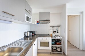 Fridge, microwave, oven, dishwasher