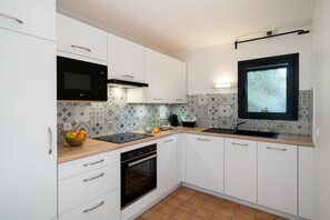 Refrigerador, microondas, parrilla de estufa y lavavajillas