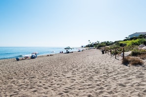 Vlak bij het strand