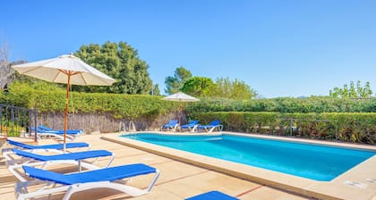 Villa Luis Vives with Mountain View, Wi-Fi, Garden, Balcony, Terraces & Pool