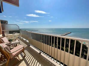 Property grounds - Precious sea view apartment (Porto Santa Margherita)