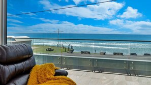 Property grounds - 103 Beach Street - Beachfront Home (Port Fairy)