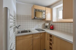 Fridge, microwave, coffee/tea maker, electric kettle - 5103 Beatrice "103" (Gargellen)