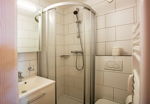 Een douche, toiletpapier