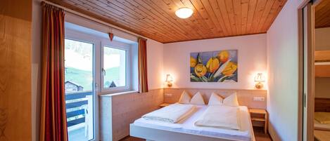 2 bedrooms, free WiFi