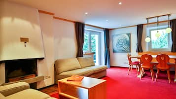 Télévision, cheminée