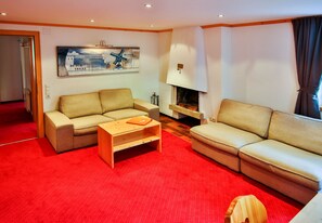 Fernseher, Kamin