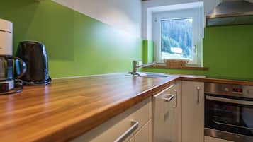 Réfrigérateur, micro-ondes, four, lave-vaisselle