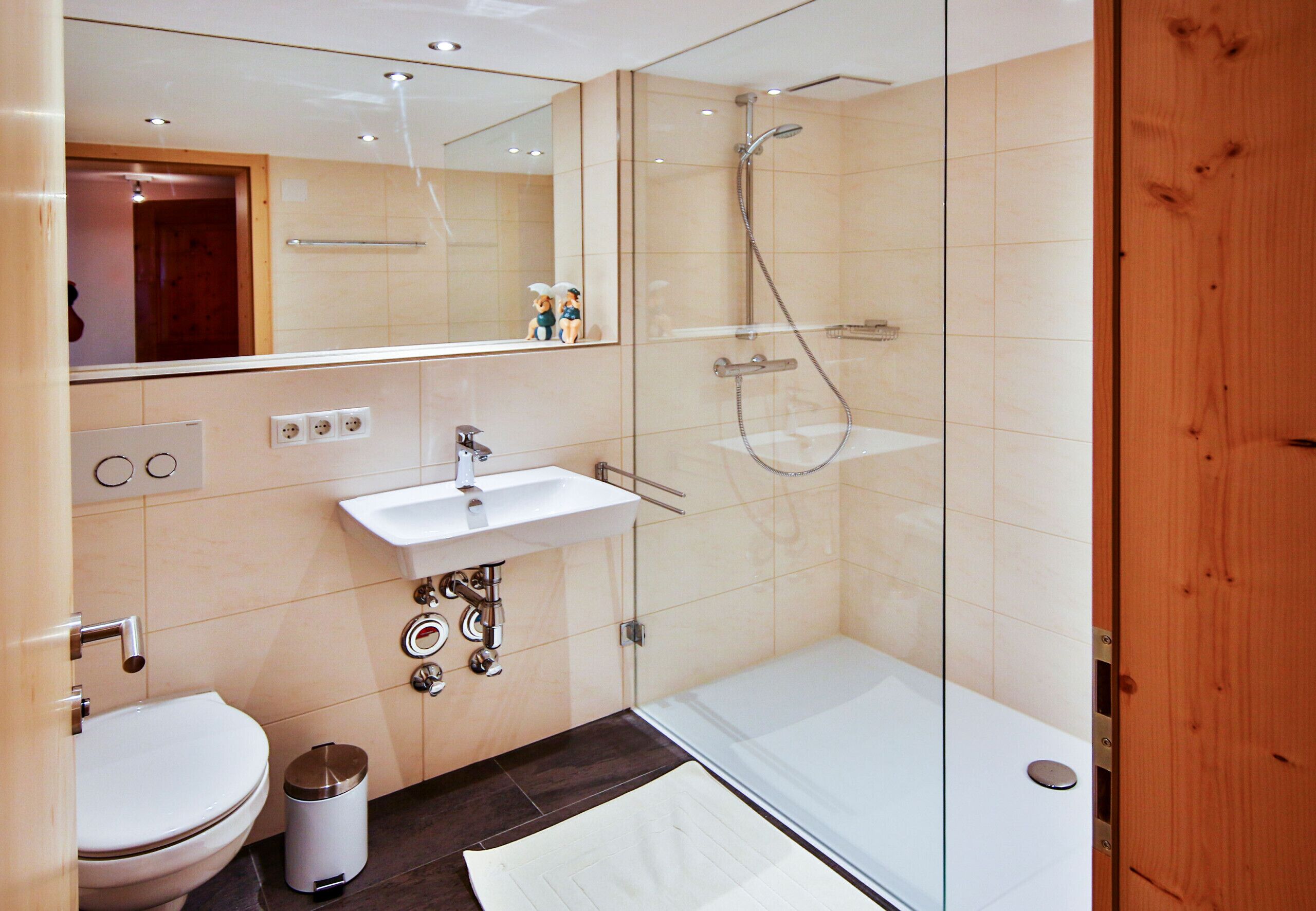 Dusche, Toilettenpapier