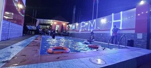 Outdoor pool - Peace Media Hotels Gwarimpa (Abuja)