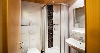 5306 Doris im Alpenhaus Montafon