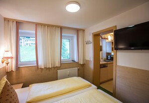 2 bedrooms, free WiFi