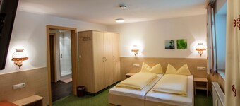 5303 Desirè im Alpenhaus Montafon