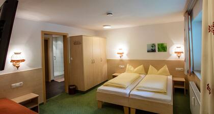5303 DesirĂš im Alpenhaus Montafon