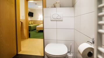 Een douche, toiletpapier