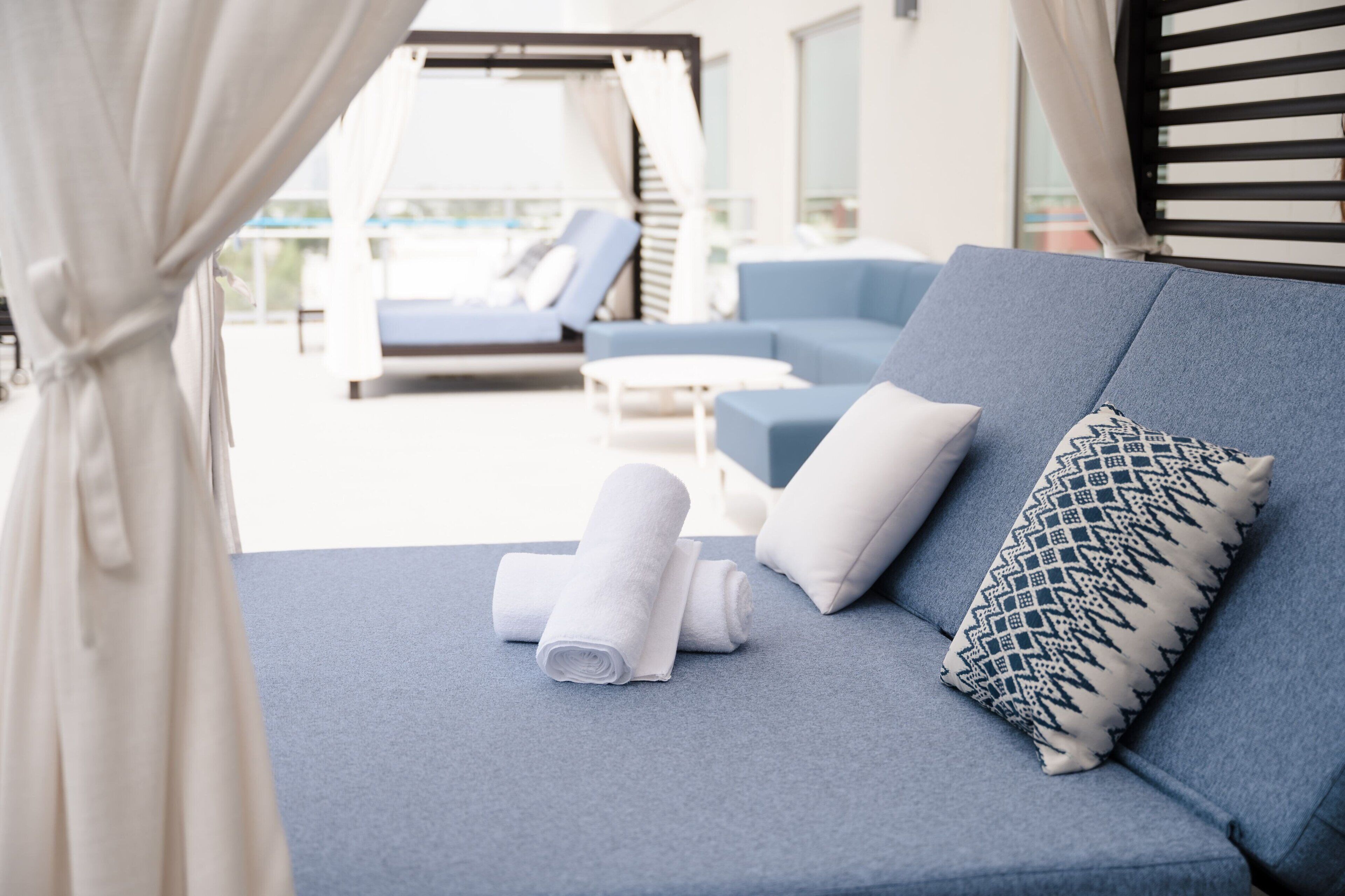 outdoor pool, free pool cabanas, pool umbrellas