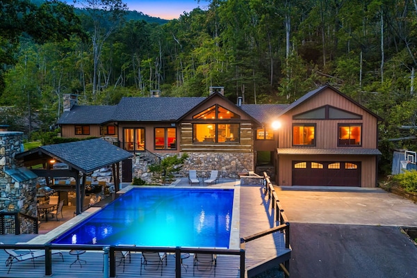 Evening Glow At Cool Stream Lodge