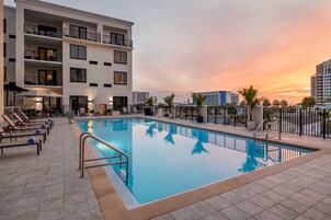 Outdoor pool, pool loungers
