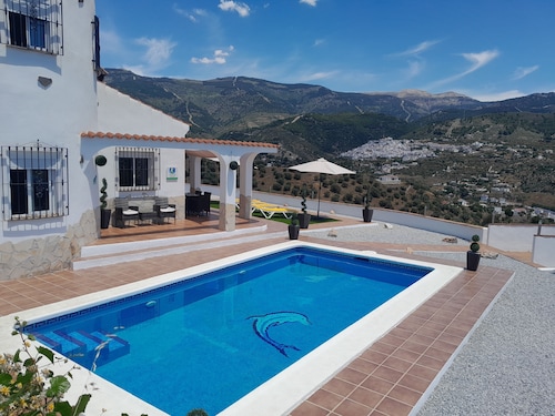 Villa with Amazing Views