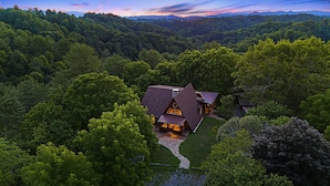 Unclassified image, 3 of 64, button - Large A-Frame w/ Trails, Hot Tub & Views | Near Asheville + Inc. Biltmore Pass (Weaverville)