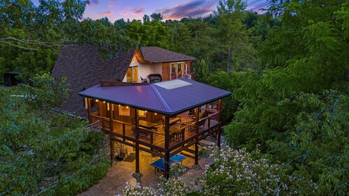 A-Frame w/ Trails, Hot Tub & Views | 20 Mins to Asheville + Biltmore Pass