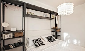 Standard Apartment | 2 bedrooms, in-room safe, desk, iron/ironing board - Batchae apartment (Split)