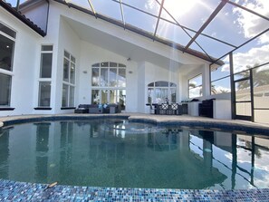 Piscine extérieure