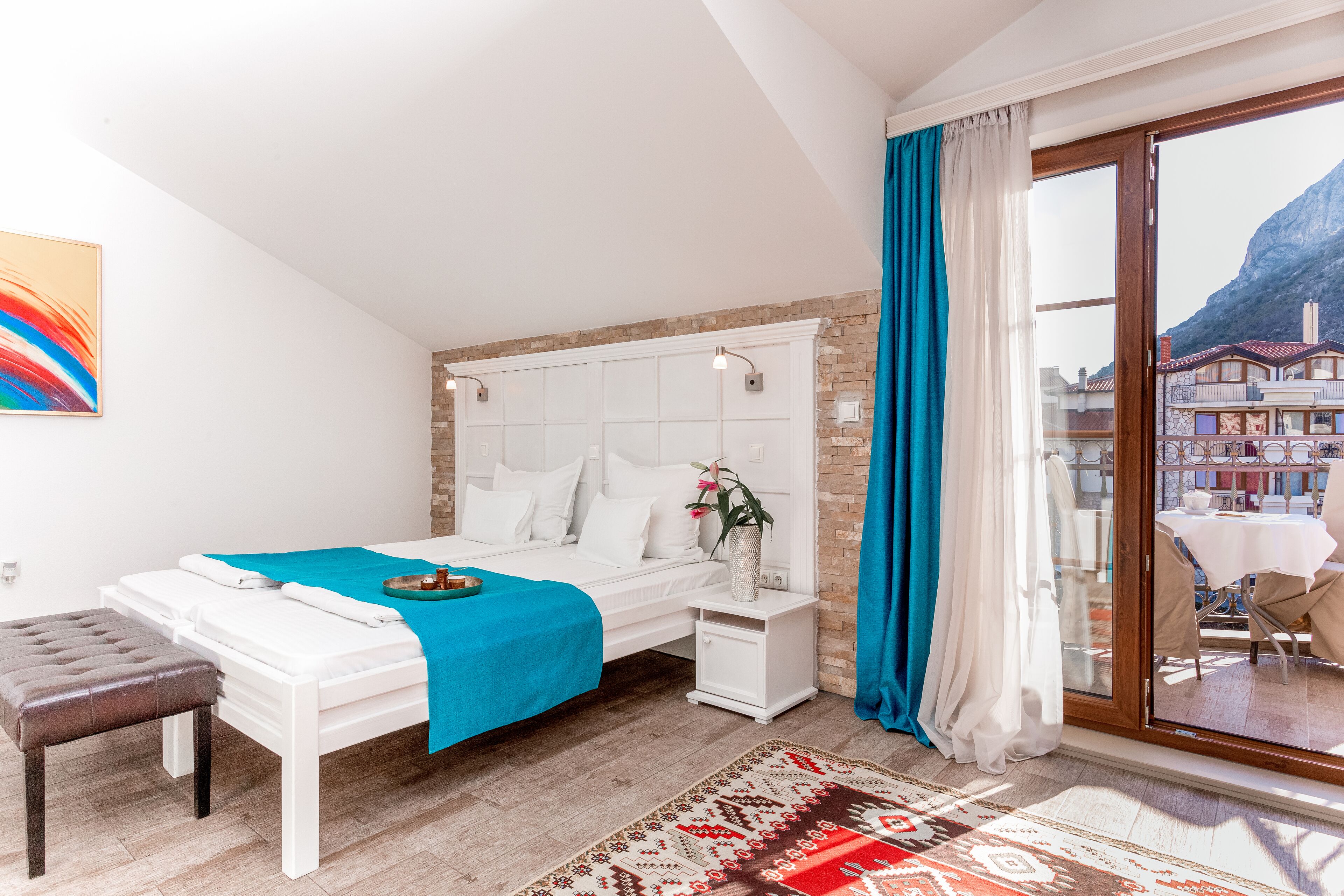 superior double room | 1 bedroom, minibar, in-room safe, desk