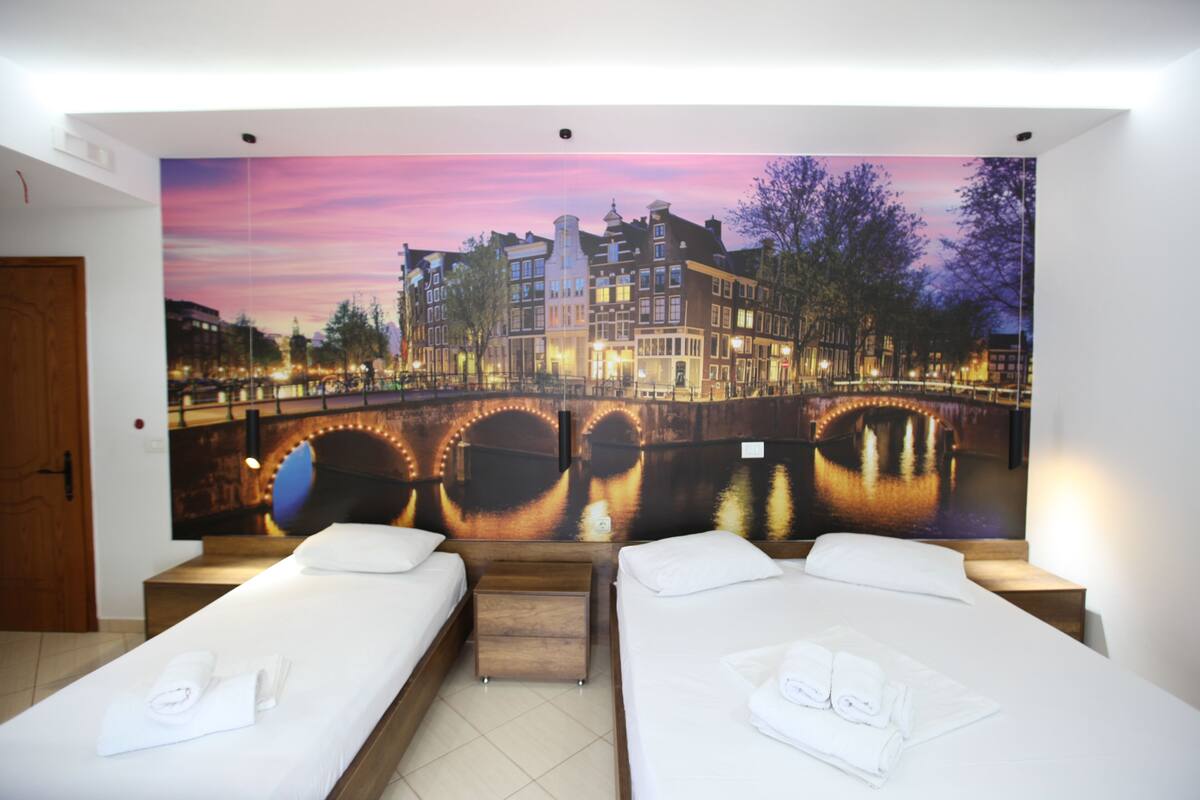 Comfort Triple Room | Hypo-allergenic bedding available, desk, cribs (surcharge), WiFi (free)